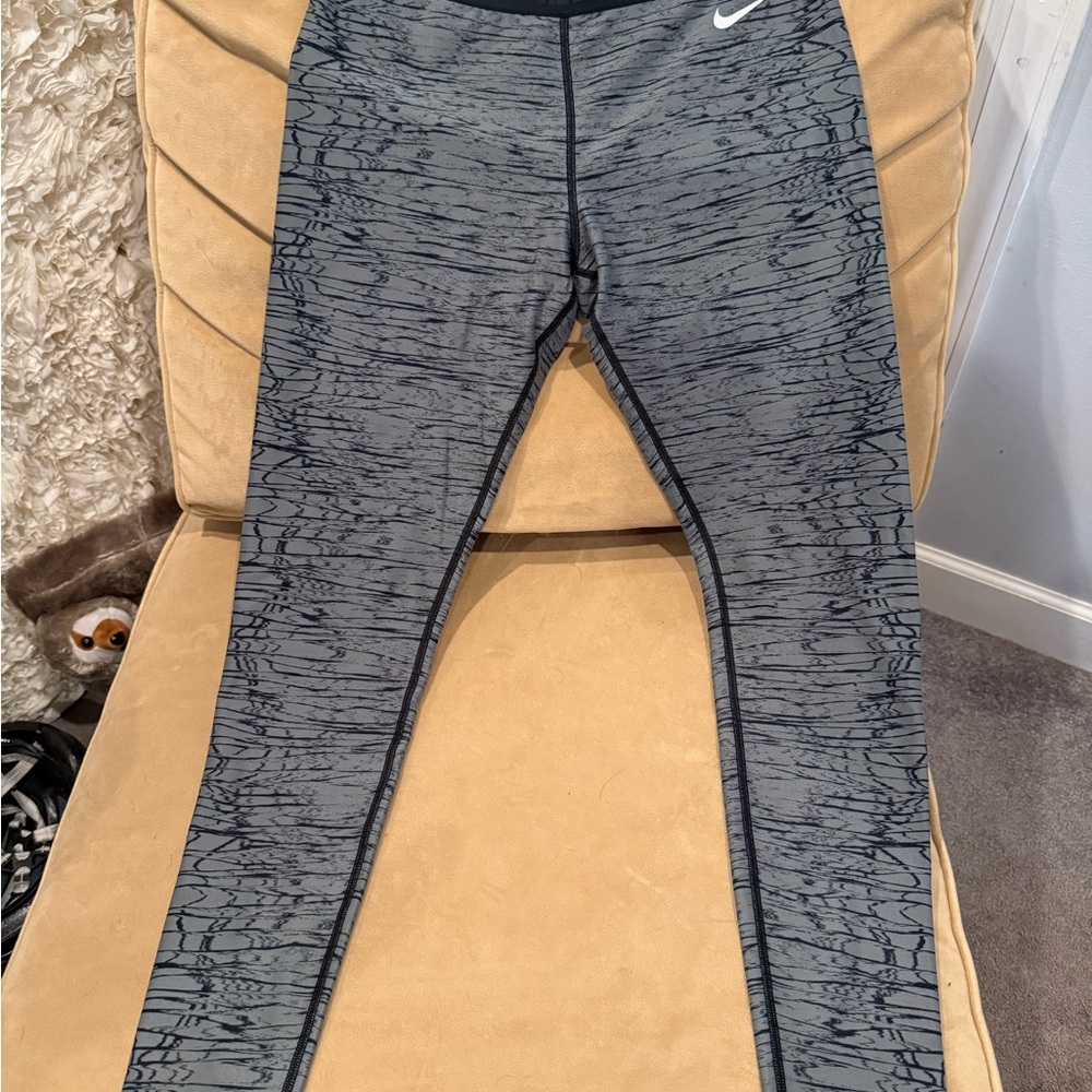 Nike Black and Gray Leggings medium